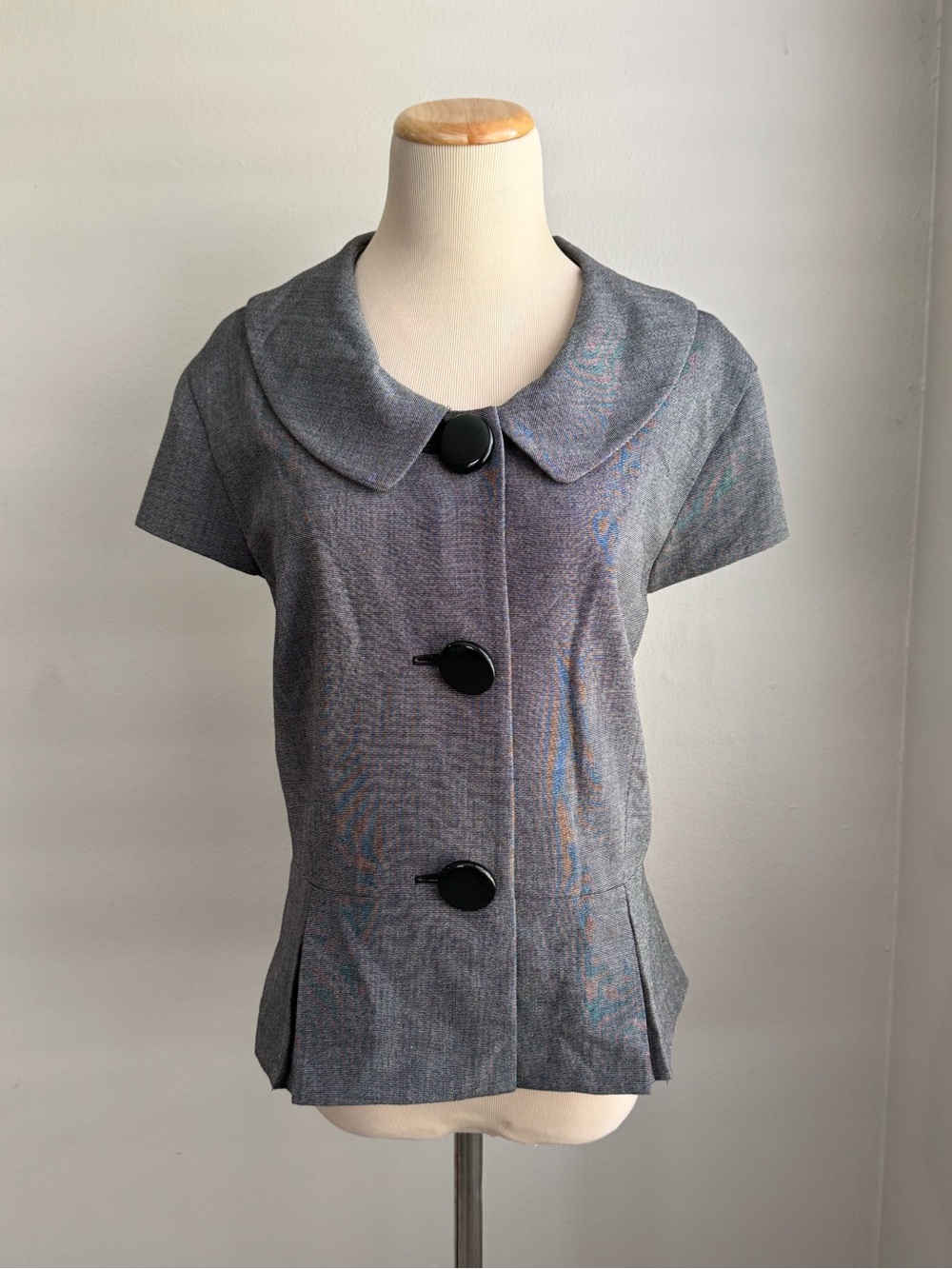 Chaus Gray Short-Sleeve Button Down Top with Peter Pan Collar |Size 16
